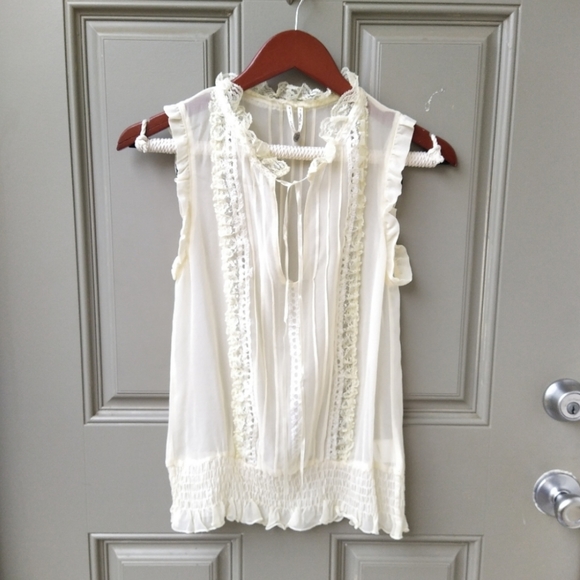 Anthropologie Tops - BB Dakota Anthropologie 100% silk blouse